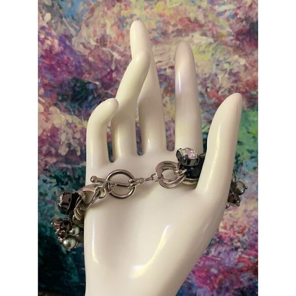 Silver tone Linked Bracelet w/Faux Pearl Clusters, Clear Rhinestones, Unmarked - Picture 2 of 4